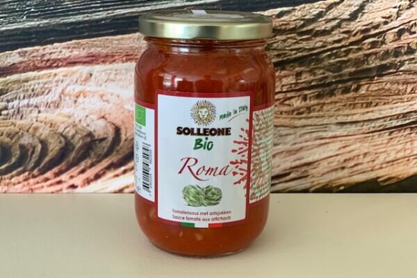 Italiaanse pastasaus "Roma" met tomaten en artisjokken